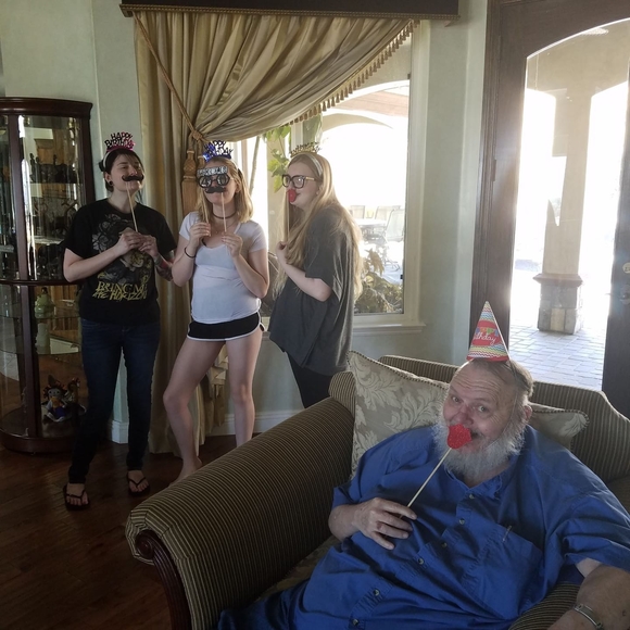 Meet your Posher, Suemeree - Picture 1 of 1